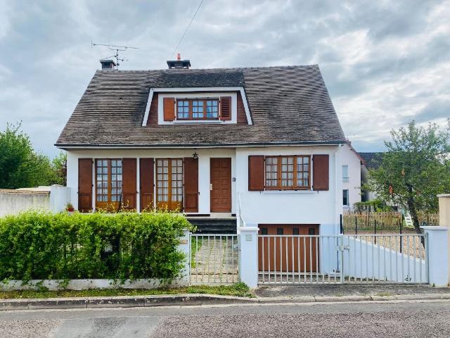 Maison Montlucon 4 pièce s 130 m2