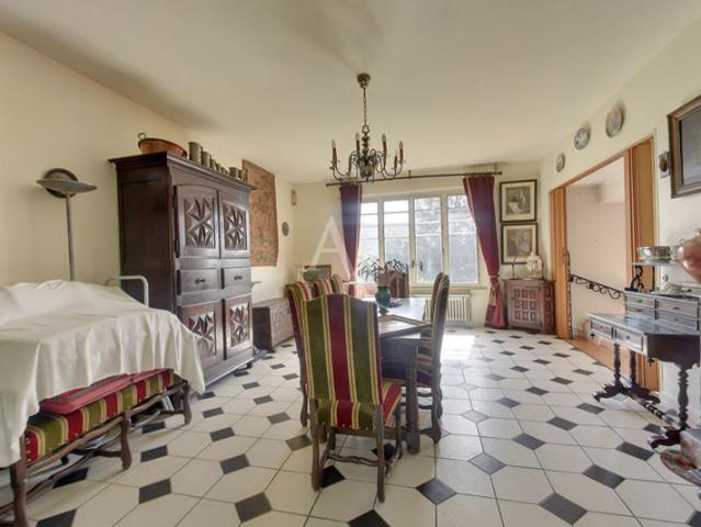 Maison Montreuil 7 pièce s 148 m2 limite Rosny centre