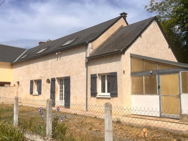 Maison Montval Sur Loir 5 pièce s 121 m2 3 chambres