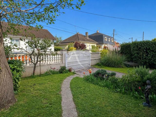 Maison MORANGIS 5 pièces 104.61 m²