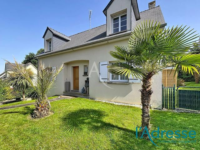 Maison Mayenne 7 pièce s 165 m2