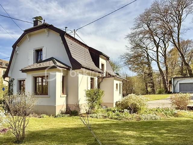 Maison Mansart sur 1277m2 de terrain