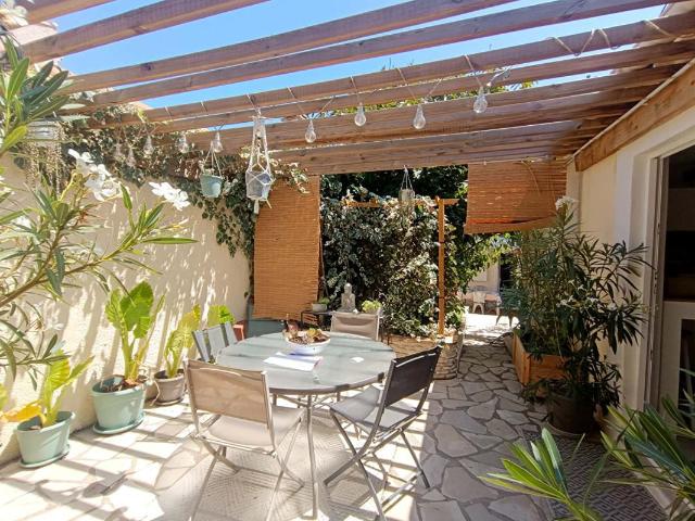 Maison Martigues 5 pièce s 105 m2 Avec STUDIO, Jardin