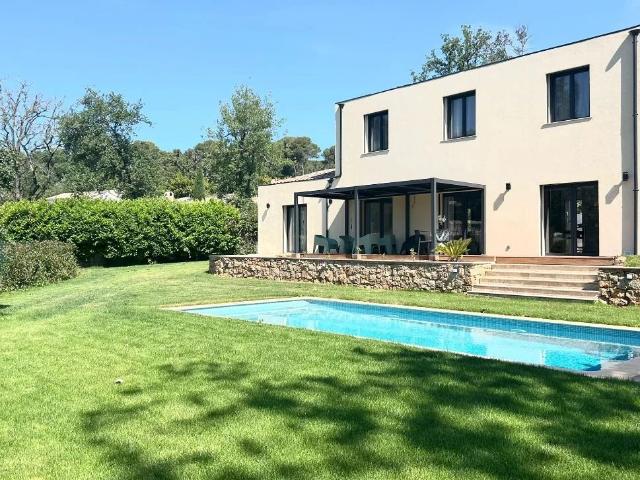 Maison meublée 4 pièces 167 m²