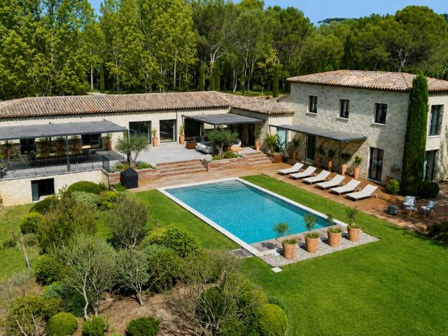 MAISON MEUBLEE 520M²