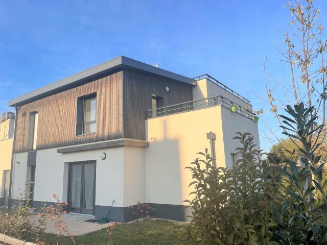 Maison meublée 5 pièces 82 m²