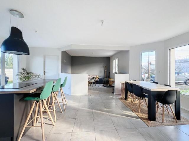 Maison meublée 5 pièces 99 m²