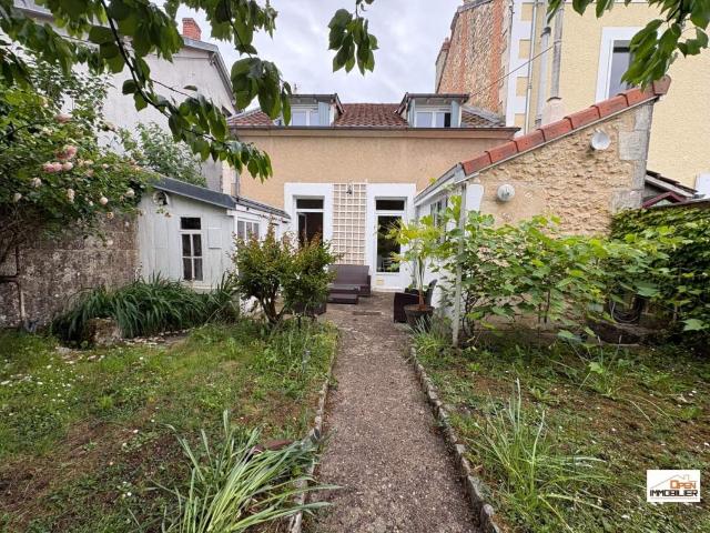 Maison meublée 5 pièces 103 m²