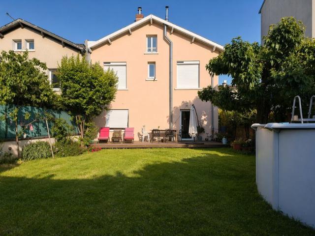 Maison meublée 5 pièces 109 m²
