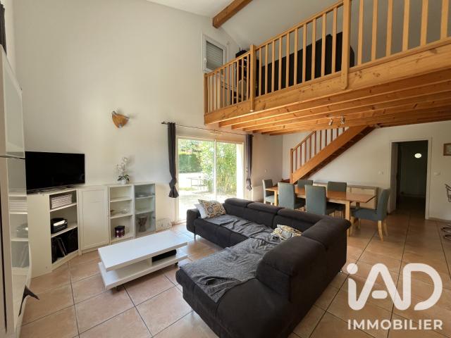 Maison meublée 5 pièces 115 m²