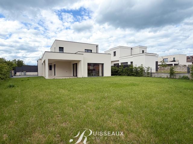 Maison meublée 5 pièces 137 m²