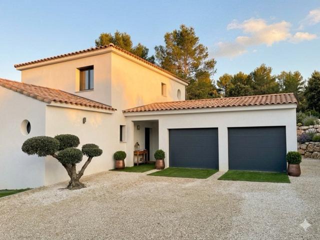 Maison meublée 5 pièces 142 m²
