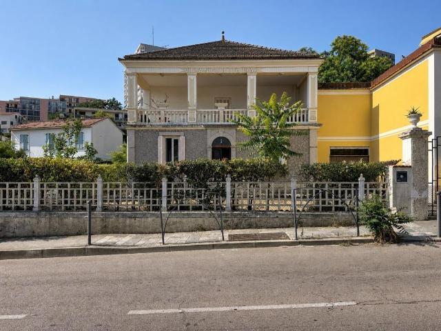Maison meublée 5 pièces 142 m²