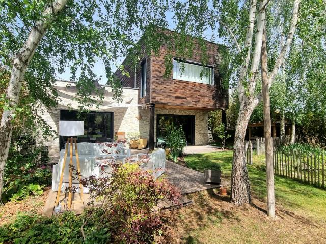 Maison meublée 5 pièces 148 m²