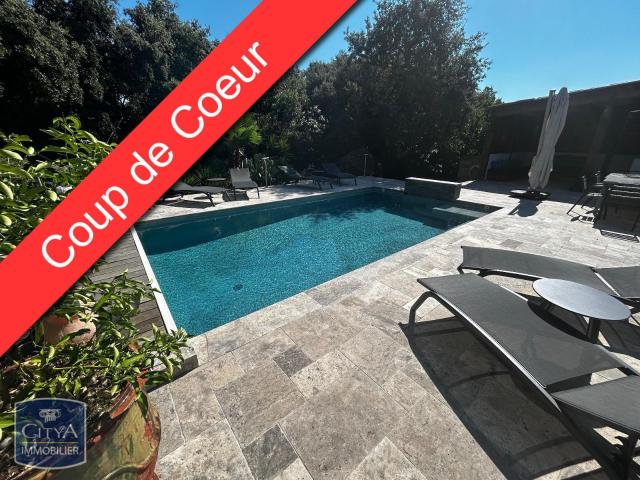 Maison meublée 5 pièces 199 m²