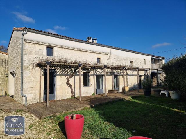 Maison meublée 5 pièces 207 m²