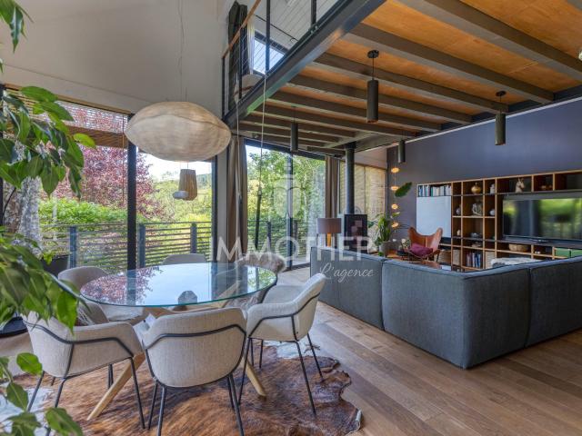 Maison meublée 5 pièces 212 m²