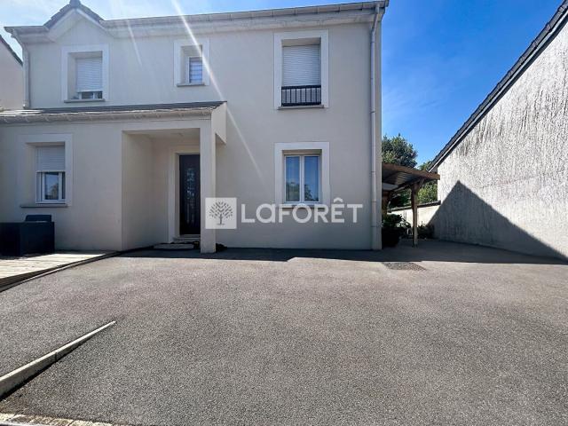 Maison meublée 6 pièces 109 m²