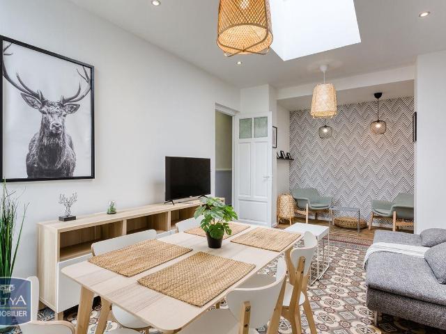 Maison meublée 6 pièces 116 m²
