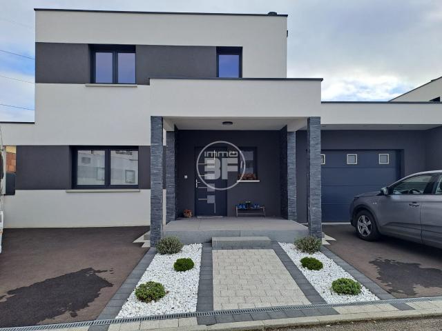 Maison meublée 6 pièces 150 m²