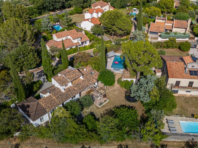 Maison meublée 6 pièces 189 m²