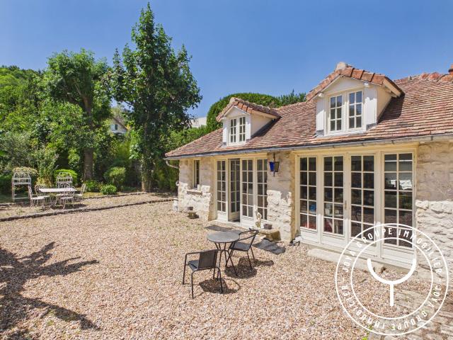 Maison meublée 6 pièces 189 m²