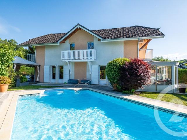 Maison meublée 6 pièces 198 m²