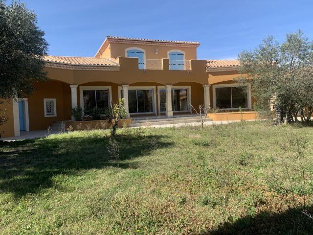 Maison meublée 6 pièces 205 m²