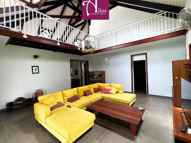 Maison meublée 6 pièces 217 m²