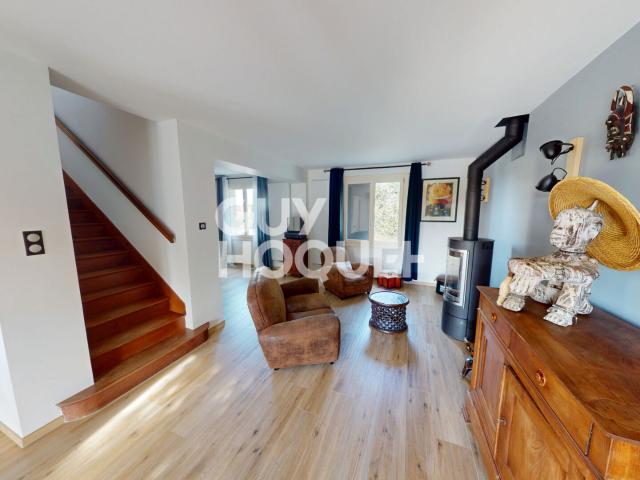 Maison meublée 6 pièces de 137 m2