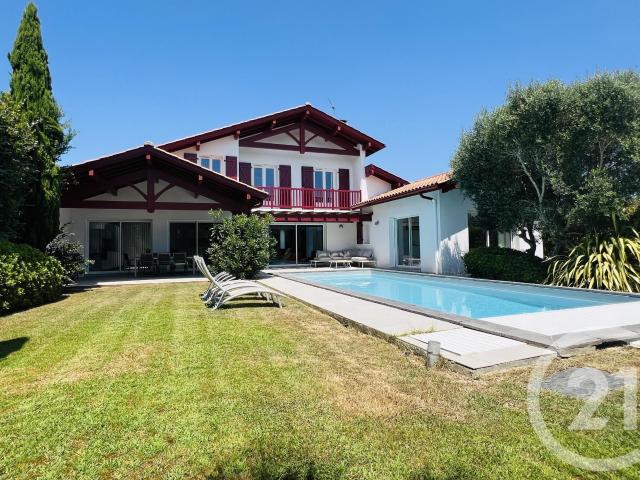 Maison meublée 7 pièces 204 m²