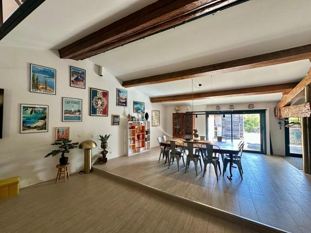 Maison meublée 7 pièces 235 m²