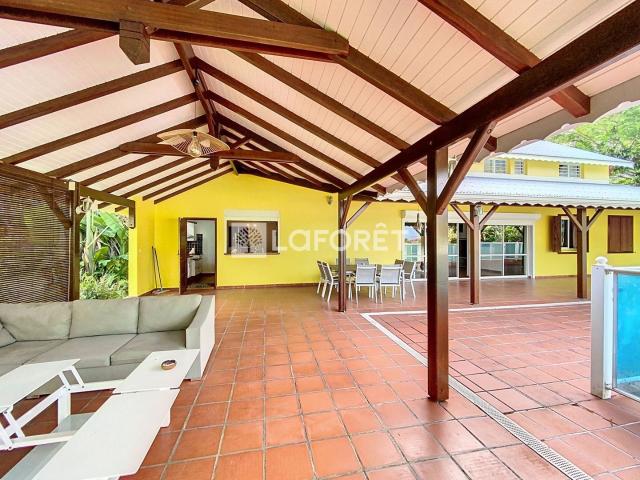 Maison meublée 7 pièces 260 m²