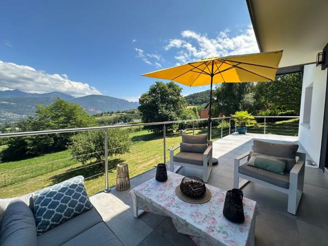 Maison meublée 7 pièces avec vue panoramique exceptionnelle BARBERAZ CHAMBERY SUD