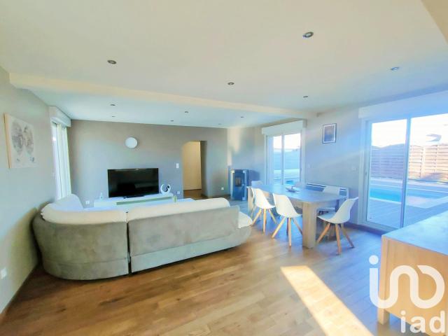 Maison meublée 9 pièces 180 m²