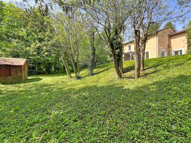 MAISON MEUBLEE – 118 m2 – JARDIN – GARAGE – 69570 DARDILLY