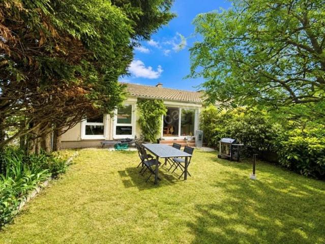 Maison meublée 3 chambres avec grand garage et jardin – Malo les