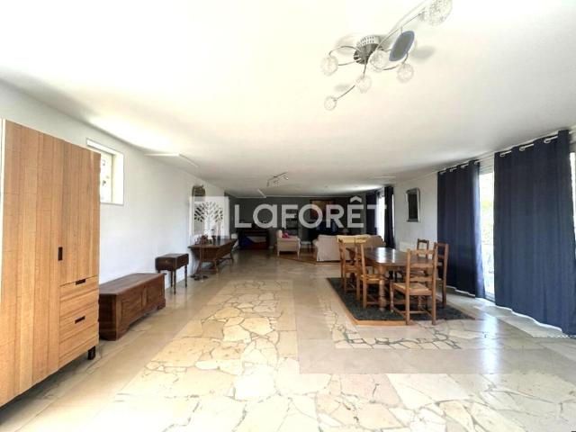 Maison meublée 3 pièces 136 m²
