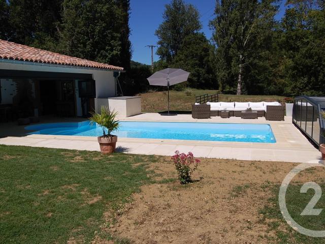 Maison meublée 3 pièces 156 m²