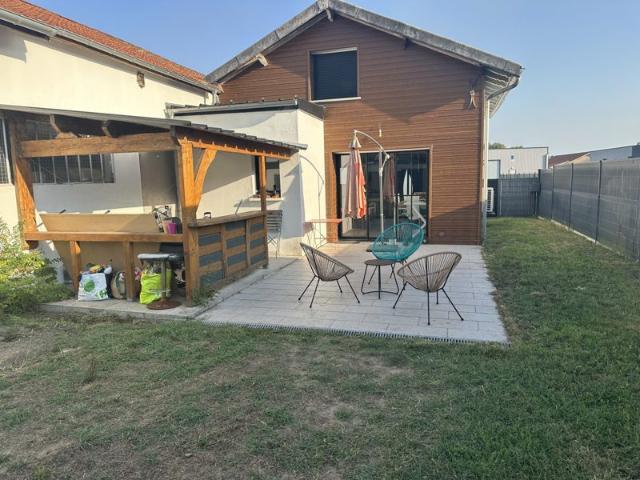 Maison meublée 3 pièces avec jardin