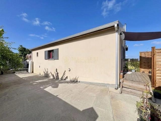 Maison meublée T4 de 115 m² à louer au Tampon 97430