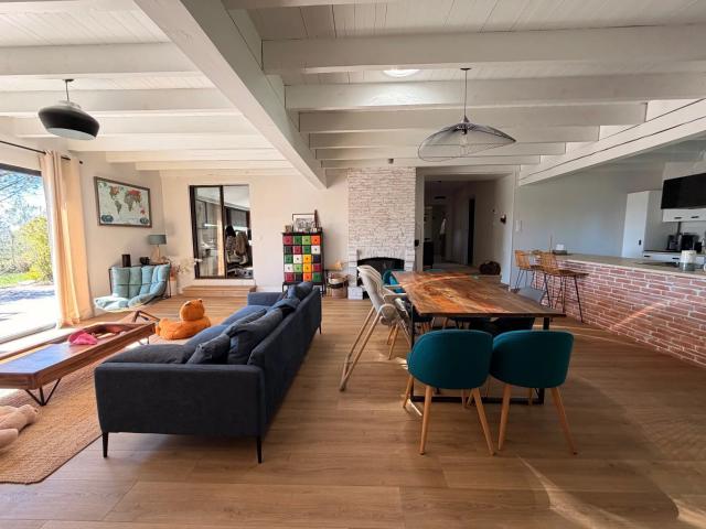 Maison meublée T6 de 182 m² avec grand jardin