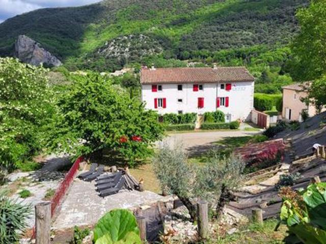 Maison meublée à vendre sur Olargues Languedoc Roussillon