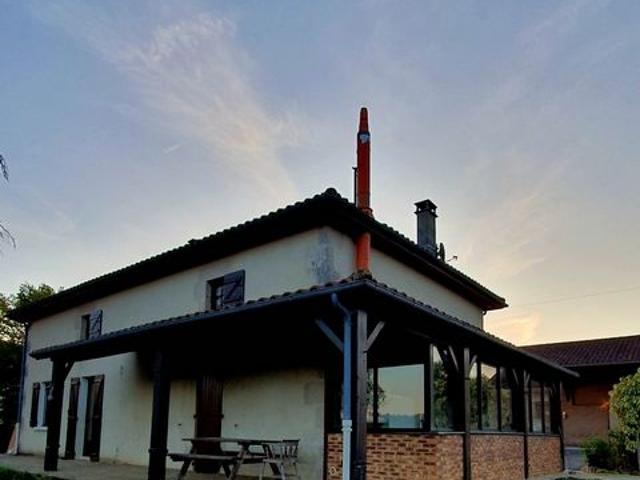 Maison meublée à vendre sur Charente, Brillac