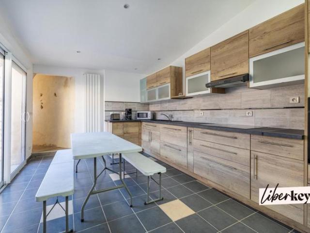MAISON DE CHARME 155 m2 Meulière, Sauna & Barbecue intérieur