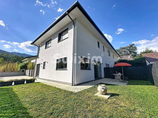 Maison mitoyenne meublée T3 de 84m² !