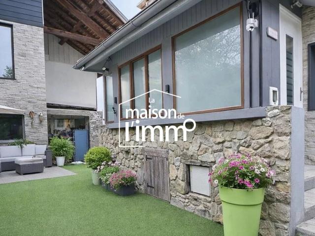 Maison Mitoyenne Avec Sa Dependance A Vendre Neuvecelle 68m² Neuvecelle