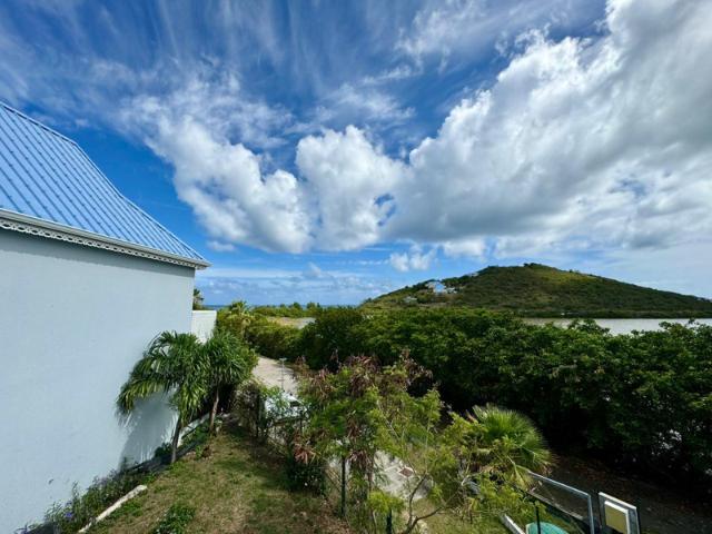 MAISON MITOYENNE D'UN COTE FRIARS BAY