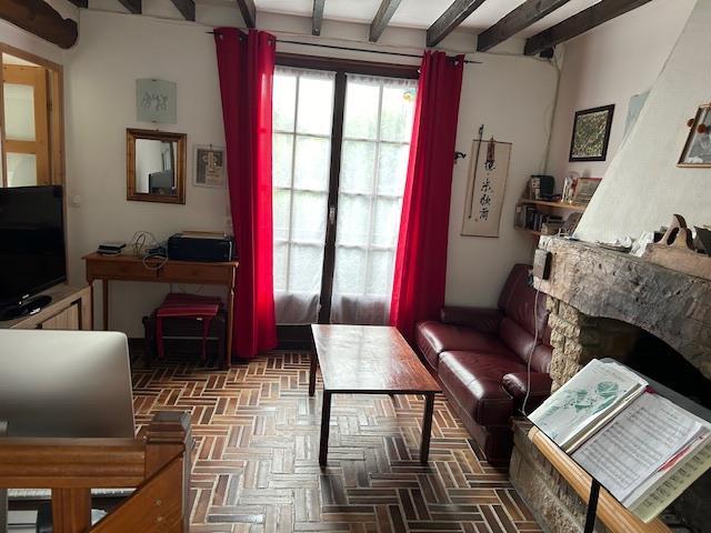 Maison Mitoyenne Dans Village Proche De Melun Ideal Premiè. 65m² Moisenay