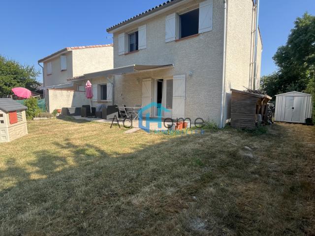 MAISON MITOYENNE PROCHE DES COMMODITES